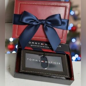 Tommy Hilfiger Brown Red One Size Gusseted Card Case & Valet